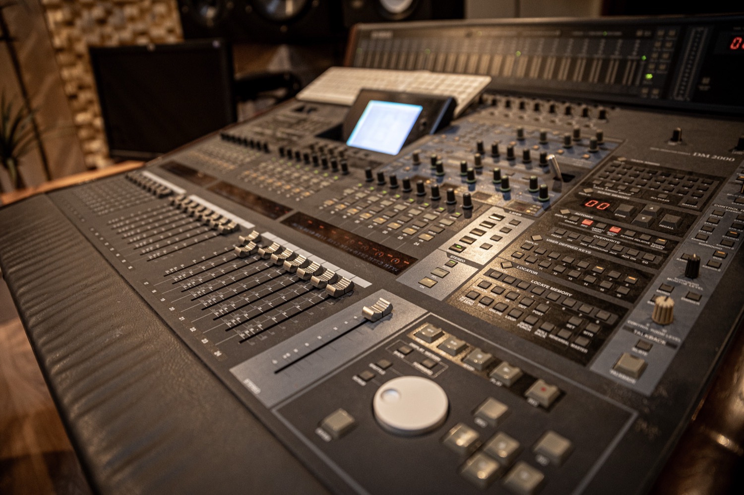 La console de mixage du studio
