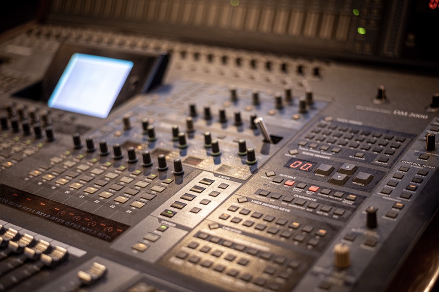Les faders de la console